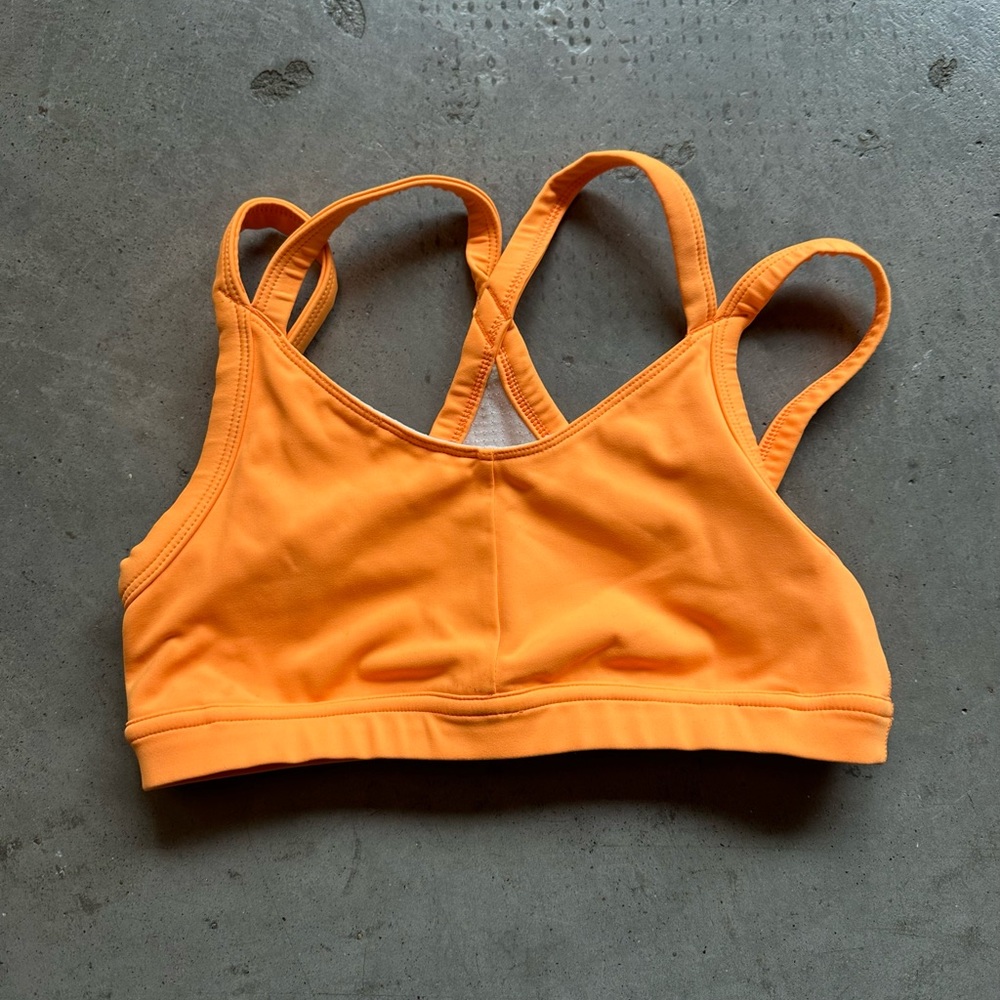 Oiselle sports bra